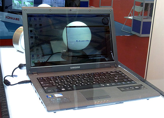 Samsung Shows Notebook